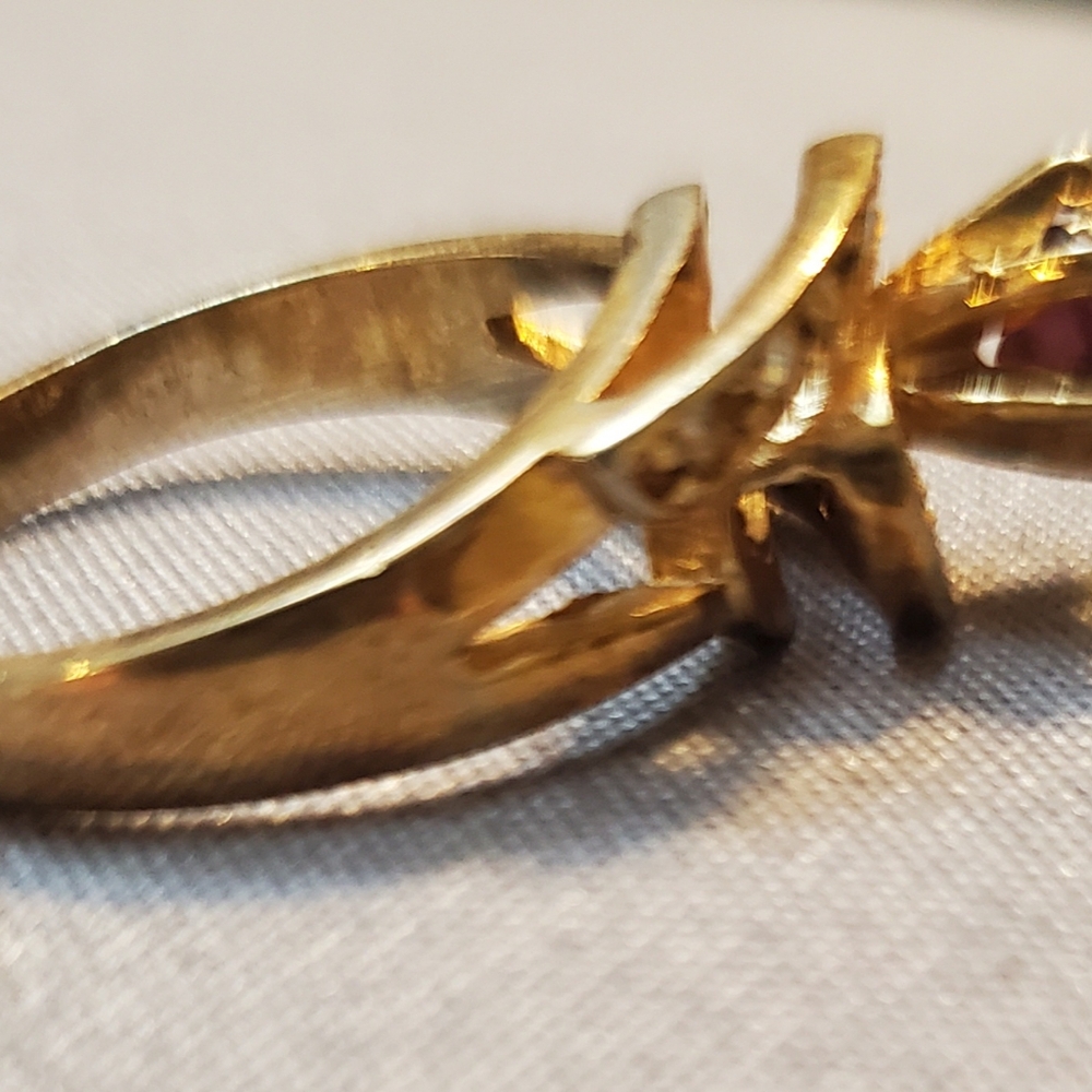 Ring - Picture 2 of 3